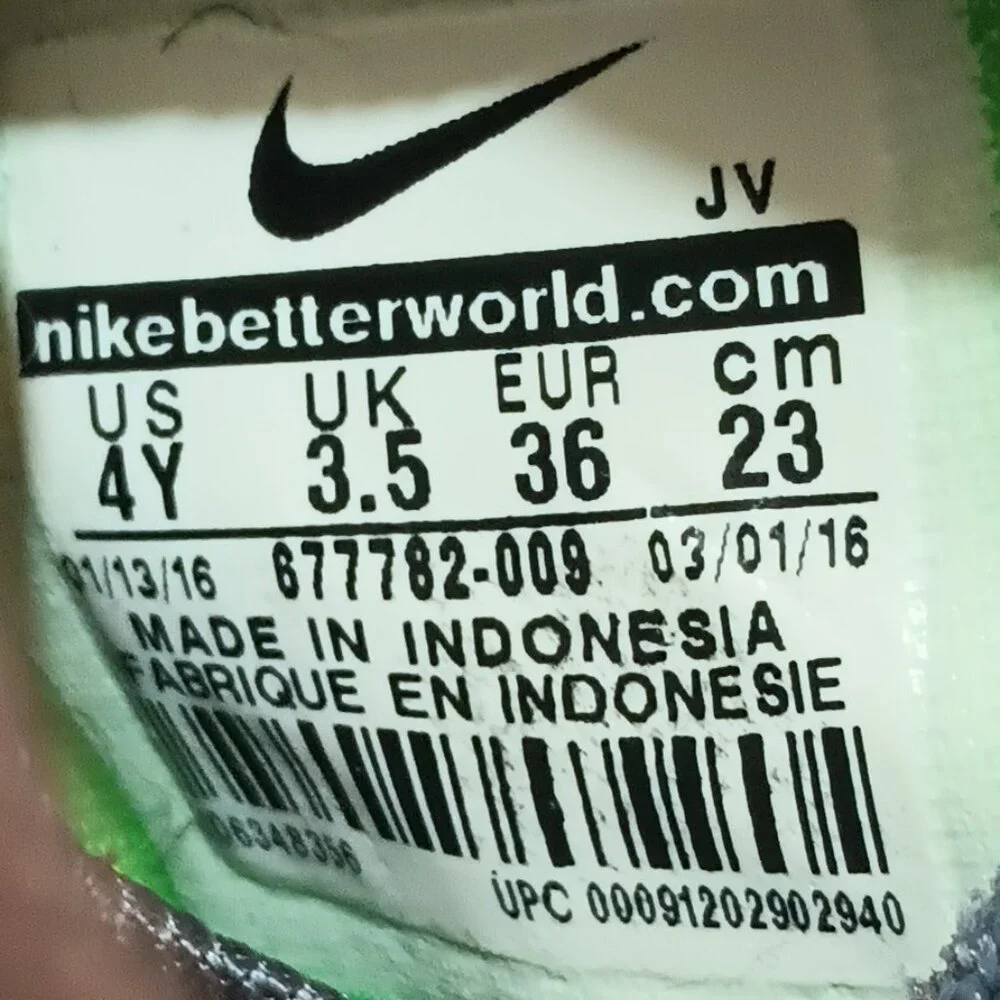 Nike Rosche One Print Sneakers 4Y Green Gray Palm Pattern Girl's Lace Up Shoes